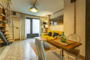 Triana Deluxe Duplex