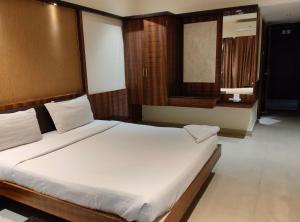 LUMBINIS GRAND HOTEL