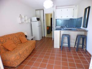 Appartements Grande terrasse, piscines, tennis, crique, plage... : photos des chambres