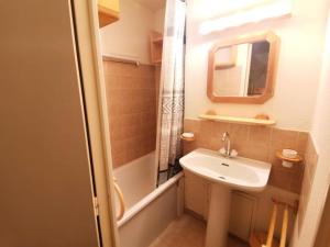 Appartements Residence Comete - 2 Pieces pour 6 Personnes 404 : photos des chambres