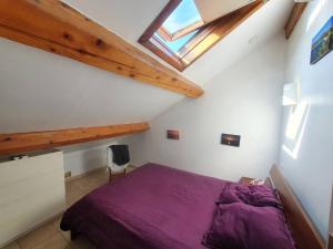 Villas Face a la plage de sable, climatisation, internet, 3 chambres : photos des chambres
