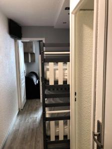 Appartements Residence Clarines - Studio pour 5 Personnes 614 : photos des chambres