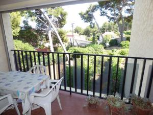 Grand Studio au calme avec PISCINE et à 5 mn à pied de la PLAGE