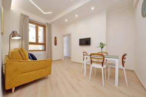 4BNB - Ottaviano Vatican Flat - Blue