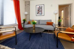 Modern Nulu 2BR CozySuites 03