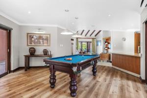 San Lameer Villa - 14328 - 4 Bedroom Deluxe - 8 pax - San Lameer Rental Agency