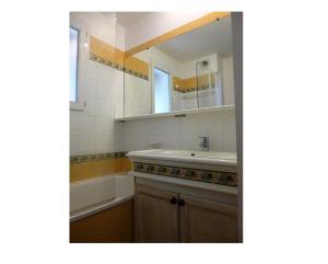 Les Appartements aux Restanques du Golfe de St Tropez - maeva Home - Appartement climatisé belle vue mer à 180° pour 5 Personnes - Sélection MAE-5607