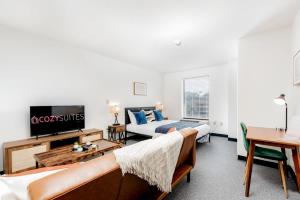 CozySuites CWE Queen Suite