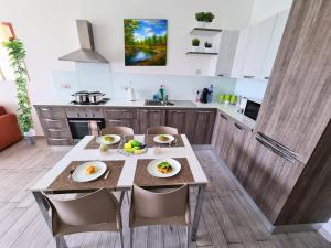 Supreme Seafront apt with Balcony in St.Julians