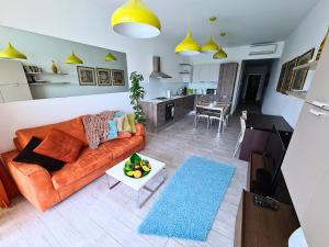 Supreme Seafront apt with Balcony in St.Julians