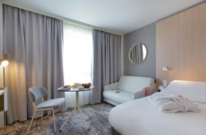 Hotels Novotel Aix-en-Provence Pont de L'Arc : Chambre Exécutive avec 1 Lit Double et 1 Canapé-Lit Simple 