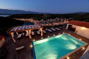 Dreamview & heated pool at Lucija 1