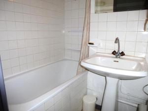 Appartements Residence Artigalas - Appartement avec parking dans le centre de Bareges MAE-8584 : photos des chambres