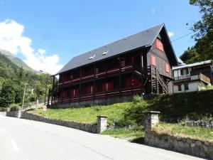 Chalet Ufia - Bel appartement dans un ancien chalet rénové proche du centre de Barèges MAE-8674