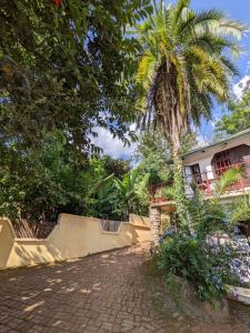 Steven and Dayness homestay