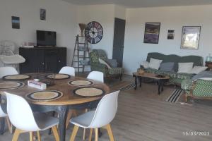 Maisons de vacances Maison de 2 chambres avec piscine privee terrasse et wifi a Bonnieux : photos des chambres