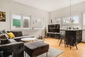 Dinbnb Apartments I 78sqm for the family I Balcony & near the sea - Nygård