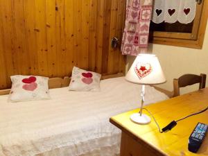 Appartements Chalet Les Lupins - 3 pieces 6 personnes 3 expose Sud MAE-6004 : photos des chambres