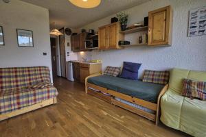 Résidence Les Alpages - Studio skis aux pieds dans une résidence avec piscine extérieure et tennis MAE-2824