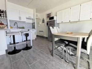 Résidence Les Cyclades - Appartement T2 avec deux loggias - 6 couchages PORT LEUCATE. Réf: 2CYC_12A MAE-5984