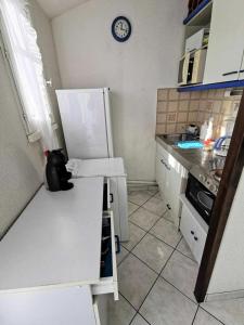 Résidence Les Barcarelles - VILLA T2 CABINE 4 couchages LE BARCARES MAE-1334