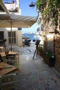 Enetiko Rooms Chania Greece