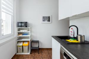 Gdynia Centrum Cosy Apartment by BookingHost