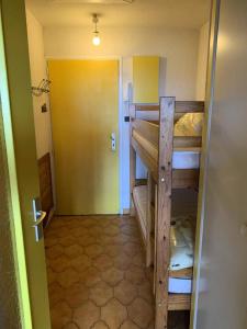 Résidence Marines Daryana - Appartement front de mer avec tennis et piscine MAE-9174