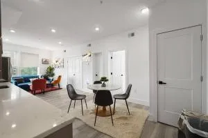 Enjoy City Skyline Views from private RoofDeck! - River Terrace