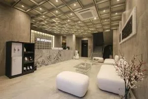 H Avenue Hotel Sangmu Branch - Naju