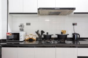 Inikas Living Luxurious 1 Bedroom (2)