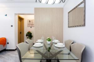 Inikas Living Luxurious 1 Bedroom (2)