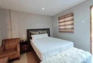 RedDoorz @ Divinagracia Homestay Tagaytay - 锡朗