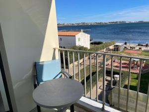 Studio cosy 2 couchages à 50m de la plage avec vue sur létang - FR-1-680-2