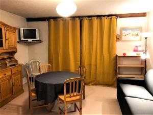 Résidence Vostok - STUDIO ALCOVE 45 PERSONNES MAE-9604