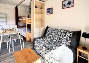 Résidence Soyouz - STUDIO 4 PERSONNES VUE PISTES MAE-9654