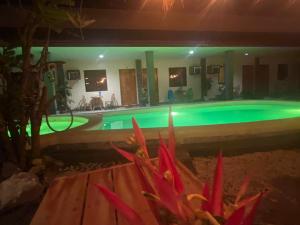 La Casa d Aitor Poolside Apartments with Wood Fired Pizza near city center