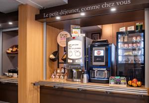 B&B HOTEL Saint-Etienne La Terrasse