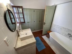 Stylish private villa with Pool near Carvoeira, Algarve