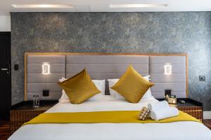 Cape Diamond Boutique Hotel