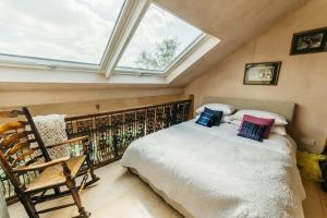 Romantic Country Annex With Views - 10 min to Bath