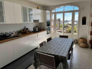 Maisons de vacances Pornichetine pour 8 personnes face a l'ocean et a 100m du marche : photos des chambres