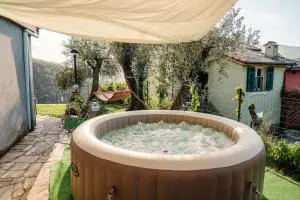 [Rainbow house]- with Jacuzzi-wifi-garden-balcony-parking - Salto