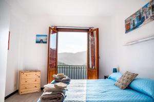 [Rainbow house]- with Jacuzzi-wifi-garden-balcony-parking