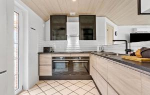 4 Bedroom Amazing Home In Ringkøbing