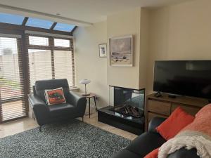 Ardmore Village Family Home