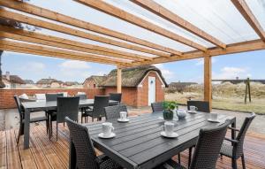 4 Bedroom Amazing Home In Ringkøbing