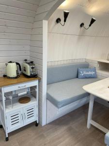 Tiny Igloo Sandström