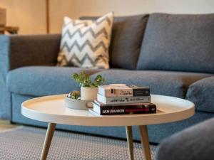 Square Green No 11 - Garden