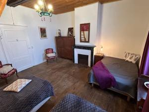 Maison dans la magnifique village de Montjoi